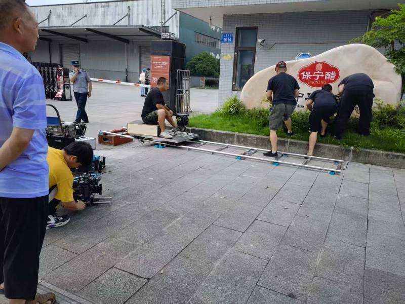 伊宁市广告片拍摄公司核心优势：全流程服务，让品牌广告片省心更出彩